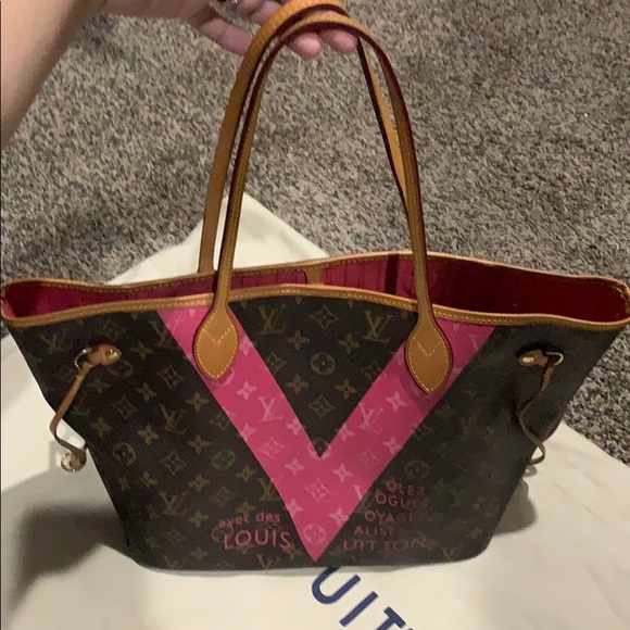 🔥 Trade Only 🔥Limited Edition LV V Neverfull MM - Picture 3 of 5